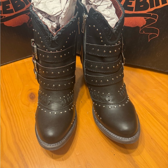 Freebird by Steven Savanna Black Studded Buckle Ankle Boots - Picture 4 of 6